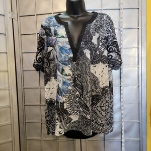 Chico's size 3 (Large 16) blouse. Very short sleeves.